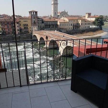 Theater Verona Luxury Apartment Δωμάτιο φωτογραφία