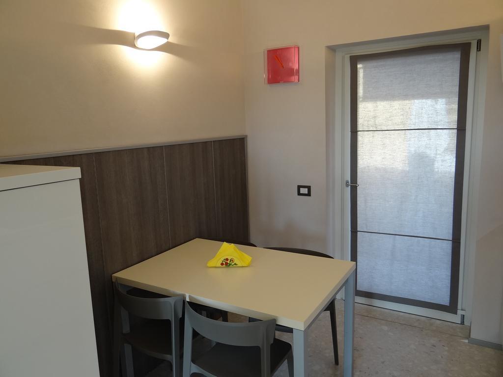 Theater Verona Luxury Apartment Δωμάτιο φωτογραφία