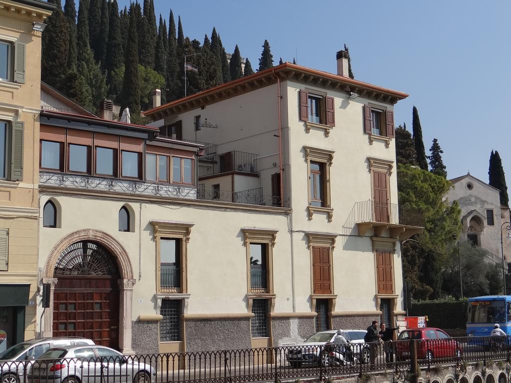 Theater Verona Luxury Apartment Δωμάτιο φωτογραφία