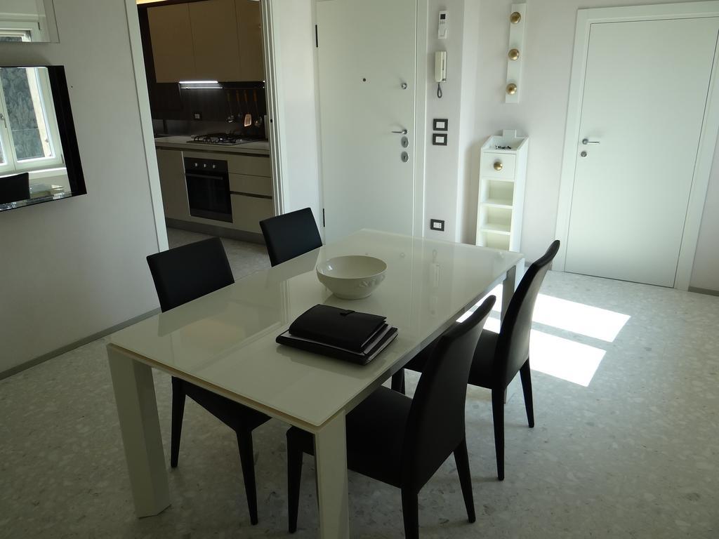Theater Verona Luxury Apartment Δωμάτιο φωτογραφία